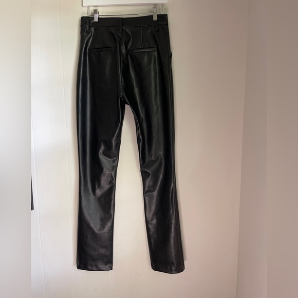 Abercrombie & Fitch The Skinny Ultra High Rise Black Vegan Leather Pants 8/29L - Picture 8 of 14